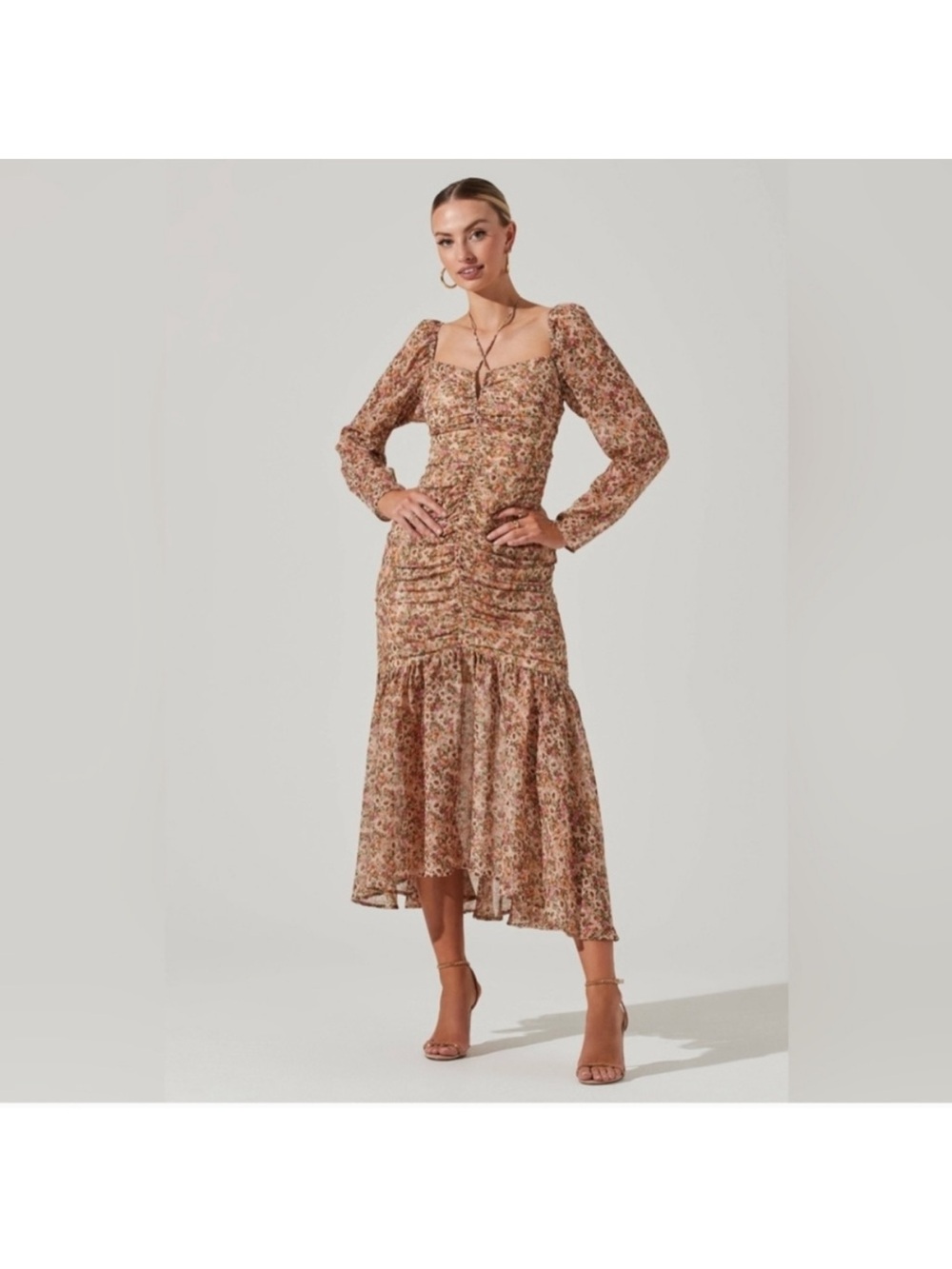 ASTR Beige Floral Puff-Sleeve Midi Dress